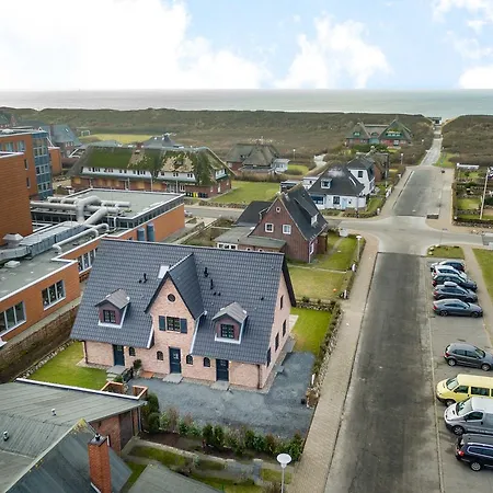 Stran Hus 2 *